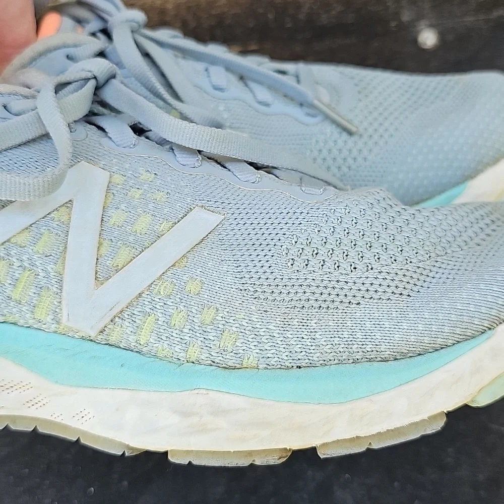 New Balance Women's Light Gray and Mint Athletic Shoes Sz 8 - Picture 6 of 10